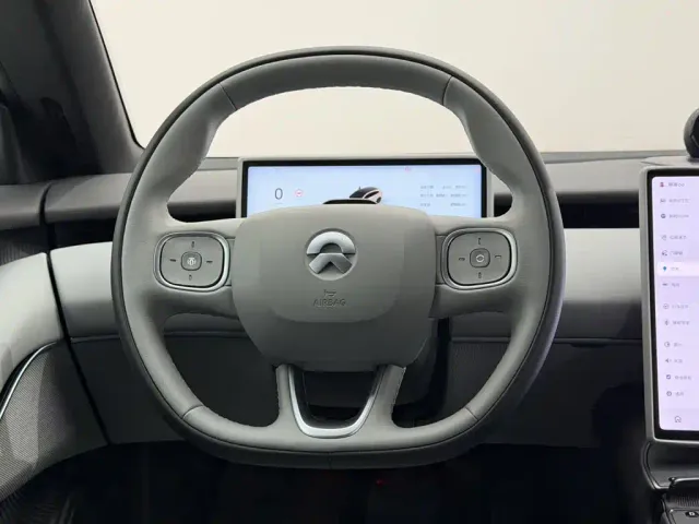 Nio ET5 Touring — Фото автомобиля 11