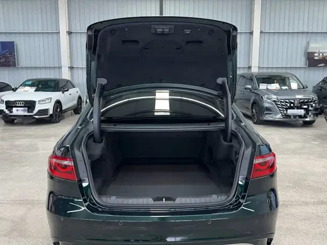 Jaguar Jaguar XFL 2021 XFL 2.0T P200 2WD Elite Luxury Edition — Фото автомобиля 18
