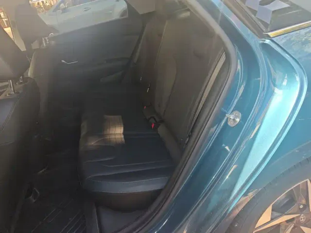 Hyundai Elantra — Фото автомобиля 18