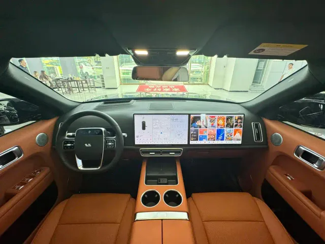 Li Auto L9 — Фото автомобиля 8
