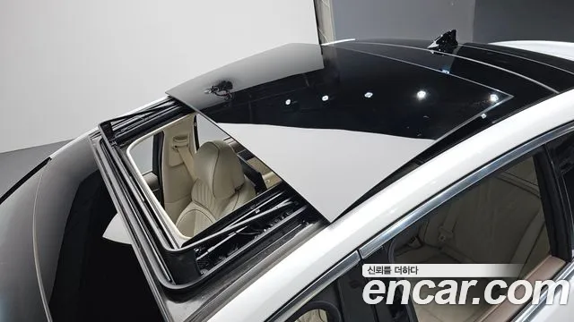 Genesis G90 Бензин 3.5 турбо AWD — Фото автомобиля 28