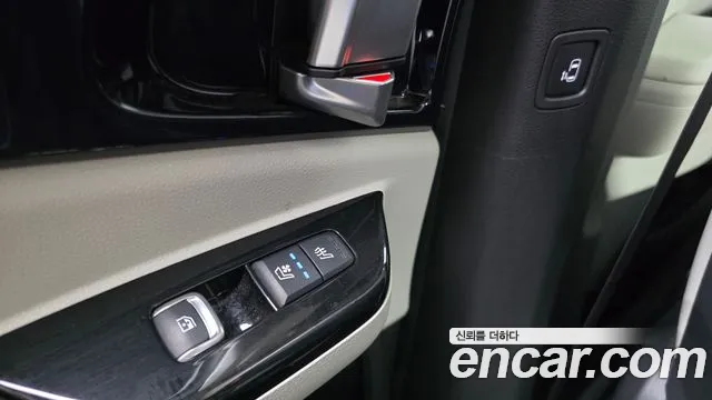 Kia Canival Carnival 4 поколение Дизель 9 мест Signature — Фото автомобиля 17