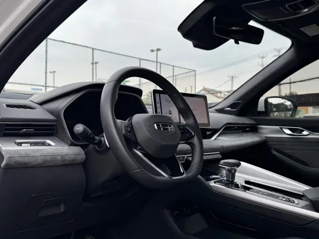 Geely Xingrui — Фото автомобиля 7