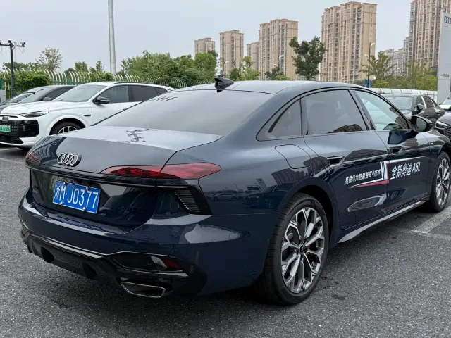 Audi A6L — Фото автомобиля 2