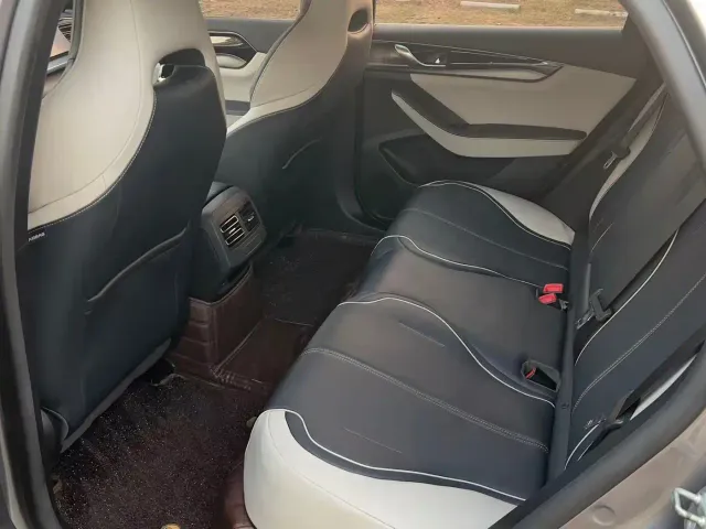 BYD Qin PLUS — Фото автомобиля 8