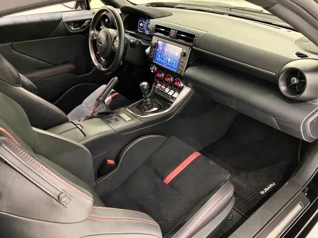 Subaru BRZ — Фото автомобиля 12