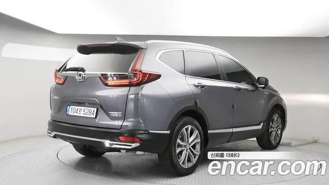 Honda CR-V Generation 5 — Фото автомобиля 2