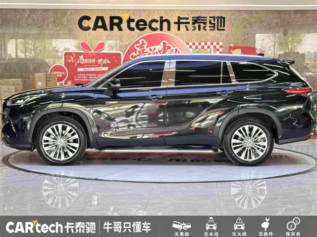Toyota Highlander — Фото автомобиля 7