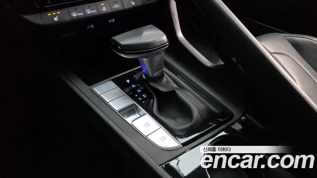 Hyundai Avante CN7 — Фото автомобиля 9
