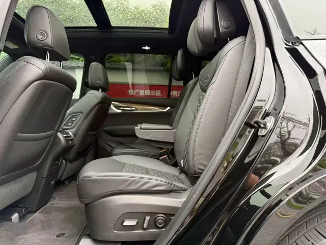 Cadillac XT6 — Фото автомобиля 6