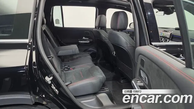 Mercedes-Benz EQB — Фото автомобиля 4