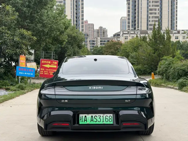Xiaomi SU7 — Фото автомобиля 5