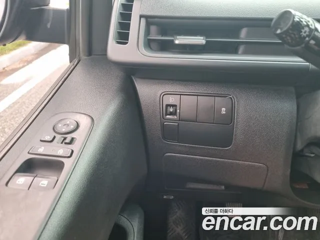 Hyundai Staria — Фото автомобиля 13