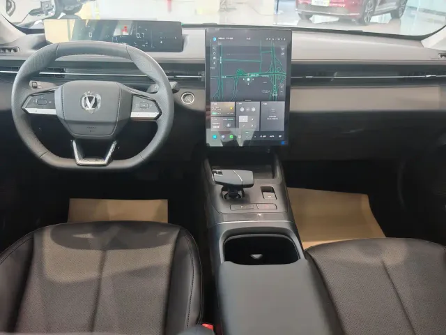 Changan Eado — Фото автомобиля 9