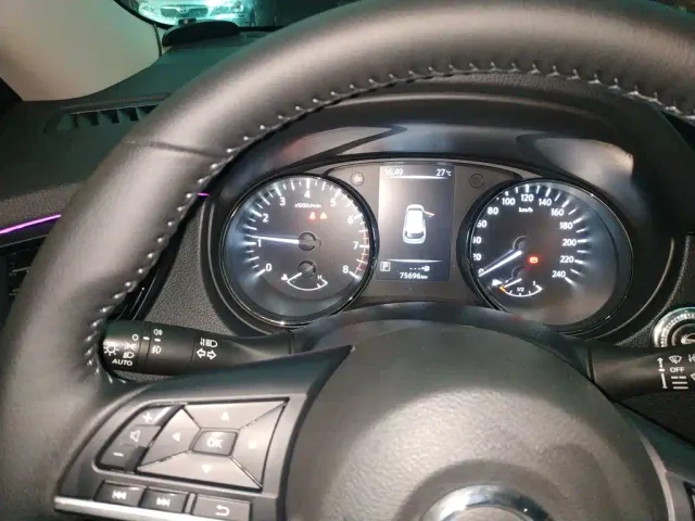 Nissan X-Trail — Фото автомобиля 11