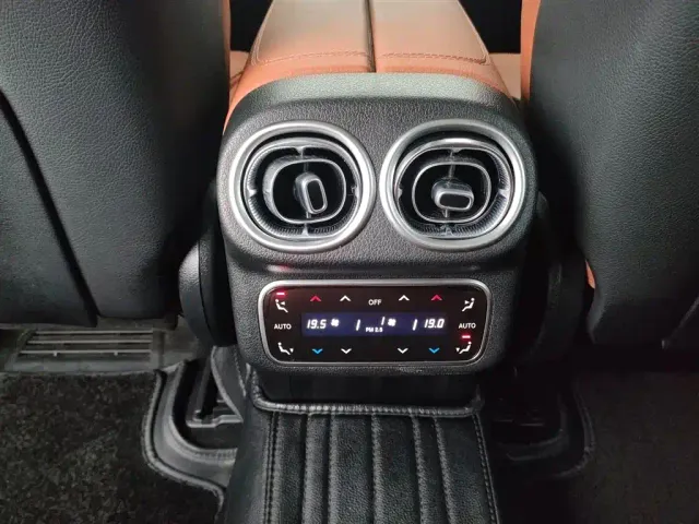 Mercedes-Benz GLC-Class — Фото автомобиля 14