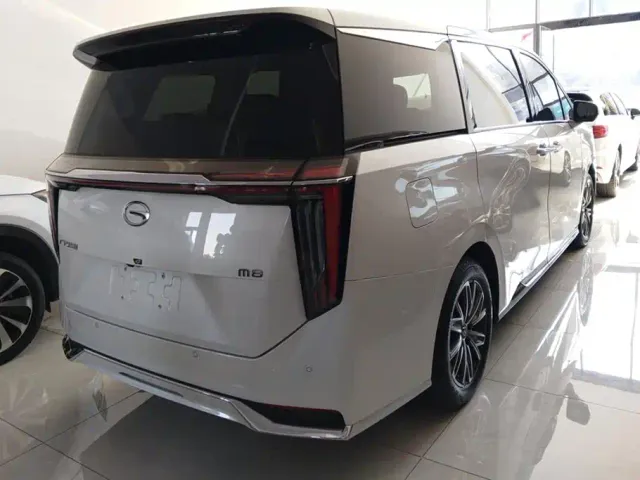 GAC Trumpchi M8 — Фото автомобиля 3