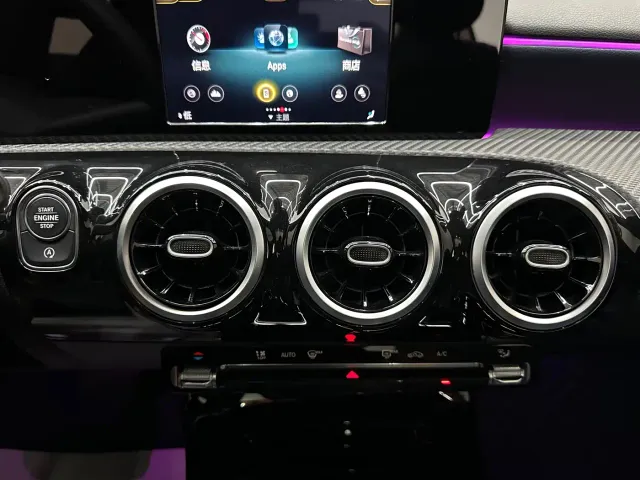 Mercedes-Benz A-Class — Фото автомобиля 13
