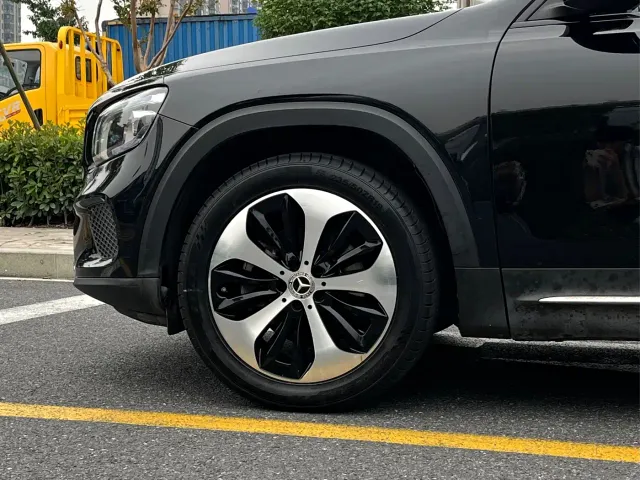 Mercedes-Benz GLB-Class — Фото автомобиля 8