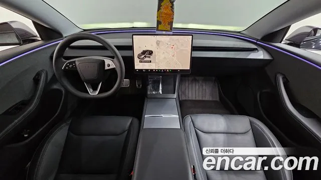 Tesla Model 3 — Фото автомобиля 7