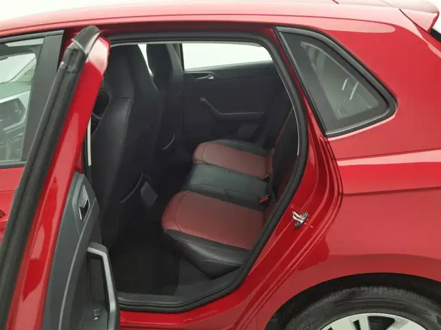 Volkswagen Polo — Фото автомобиля 15