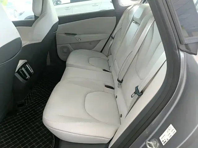 Arcfox Alpha S5 — Фото автомобиля 16
