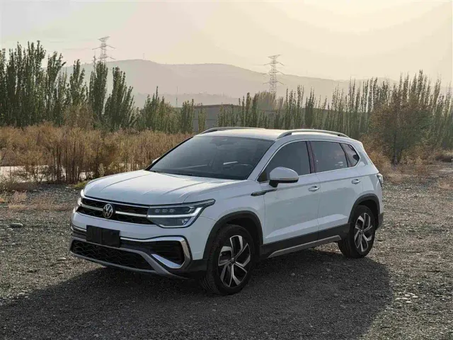 Фотография автомобиля — Volkswagen Tharu