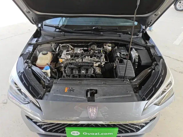 Roewe i5 — Фото автомобиля 19