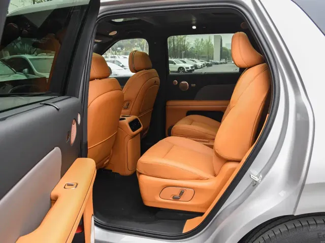 IM Motors LS8 — Фото автомобиля 9