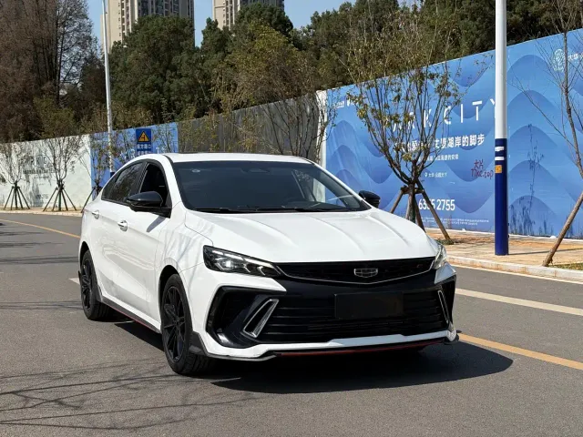 Geely Binrui — Фото автомобиля 3