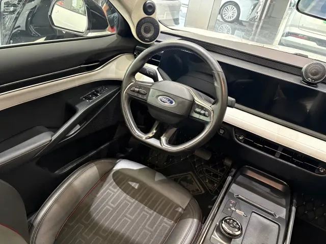Ford Mondeo — Фото автомобиля 9