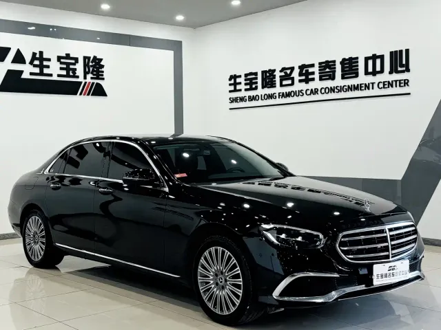 Mercedes-Benz E-Class — Фото автомобиля 3
