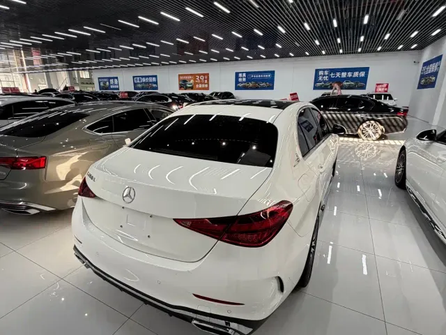 Mercedes-Benz C-Class — Фото автомобиля 7