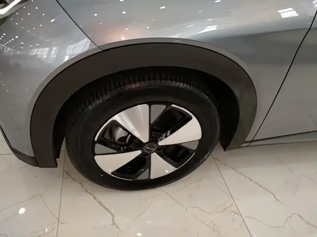 BYD Dolphin — Фото автомобиля 22