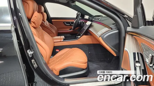Mercedes-Benz S-Class — Фото автомобиля 8