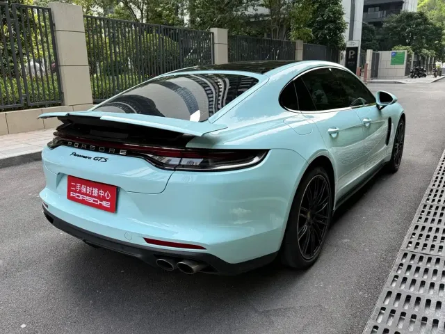 Porsche Panamera — Фото автомобиля 6