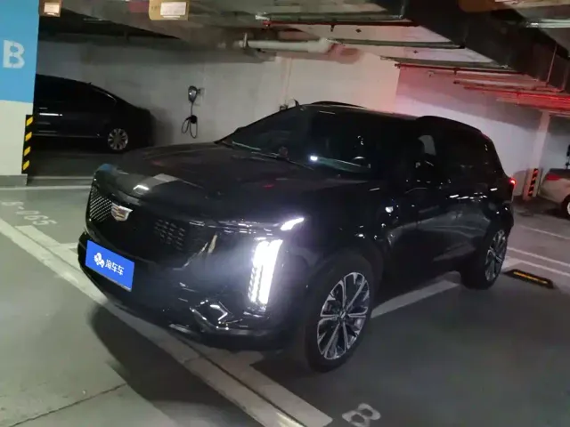 Фотография автомобиля — Cadillac XT5