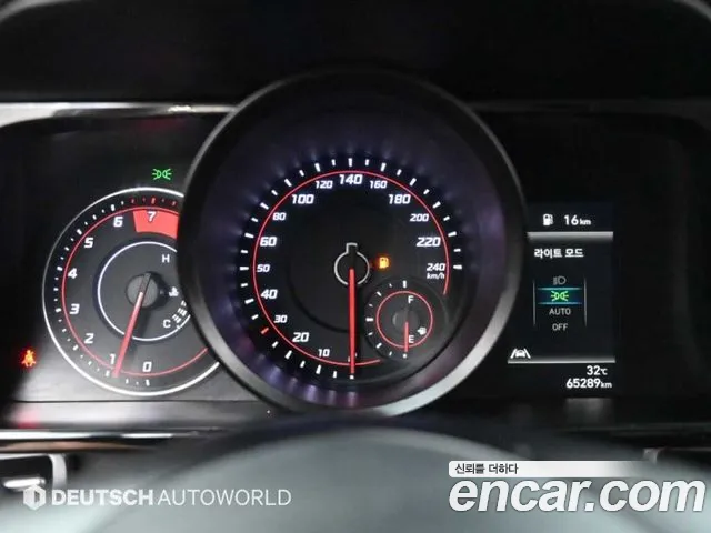 Hyundai Avante CN7 — Фото автомобиля 8