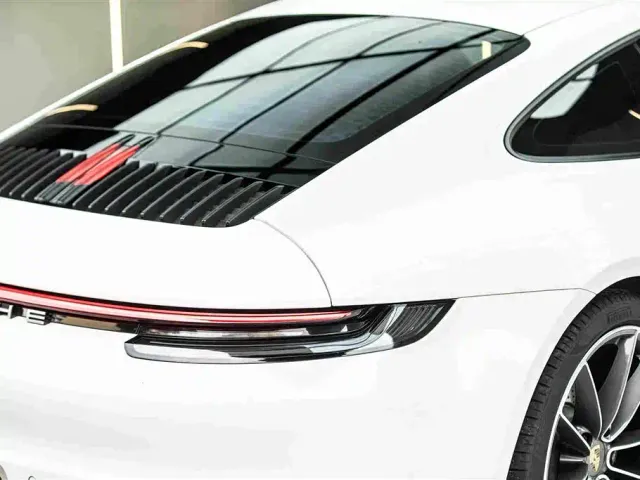 Porsche 911 — Фото автомобиля 3