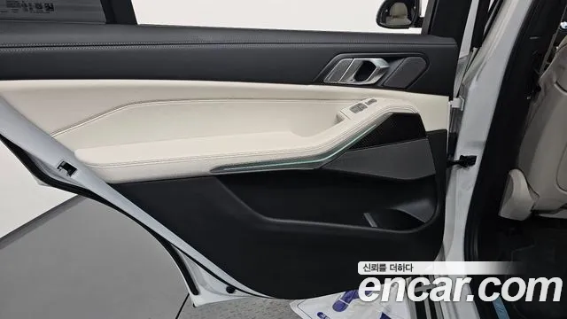 BMW X7 xDrive 40d M Sport 7 мест — Фото автомобиля 17