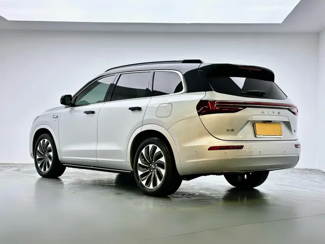 Aito M7 — Фото автомобиля 6