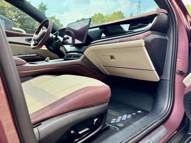 BYD Seal 07 DM-i — Фото автомобиля 17