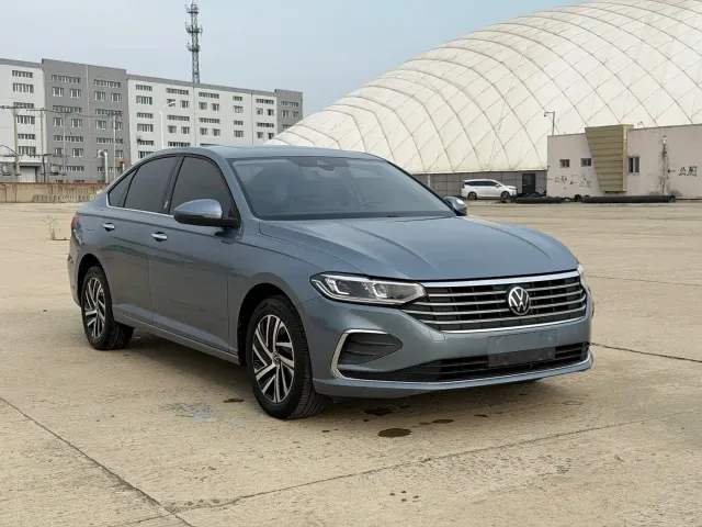 Volkswagen Lavida — Фото автомобиля 3