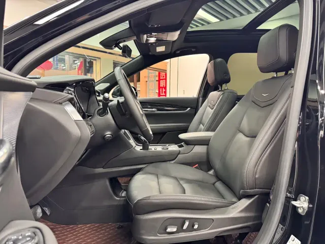 Cadillac XT6 — Фото автомобиля 6