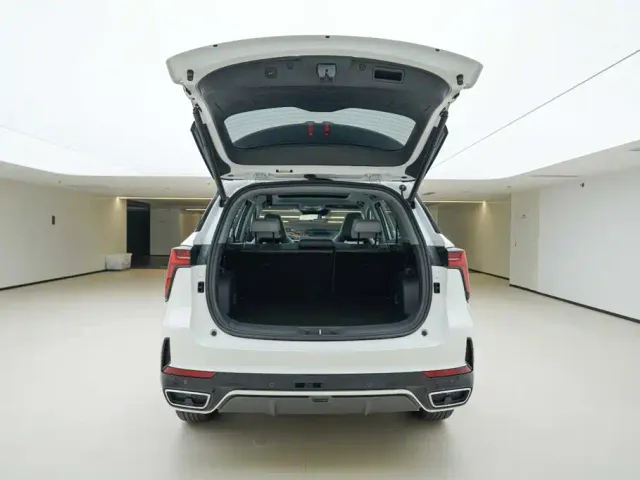 Changan CS75 Plus — Фото автомобиля 6