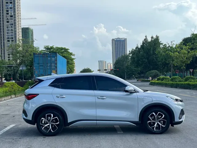 BYD Yuan PLUS — Фото автомобиля 7