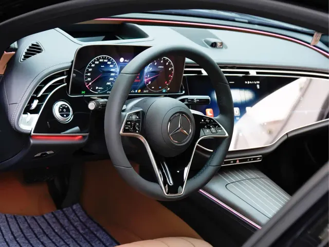Mercedes-Benz E-Class — Фото автомобиля 10