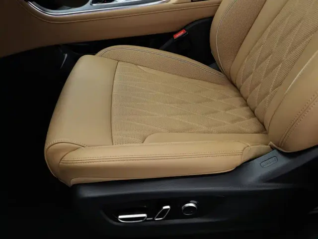 GAC Trumpchi GS8 — Фото автомобиля 20