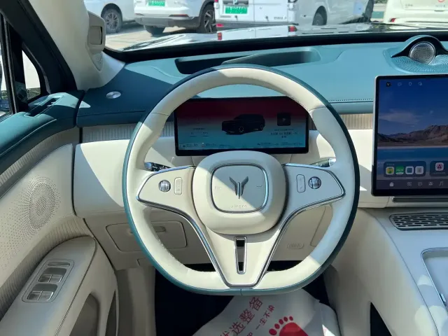 Voyah Auto VOYAH Taishan 8 — Фото автомобиля 19