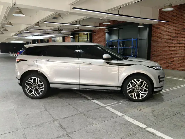 Land Rover Range Rover Evoque — Фото автомобиля 5